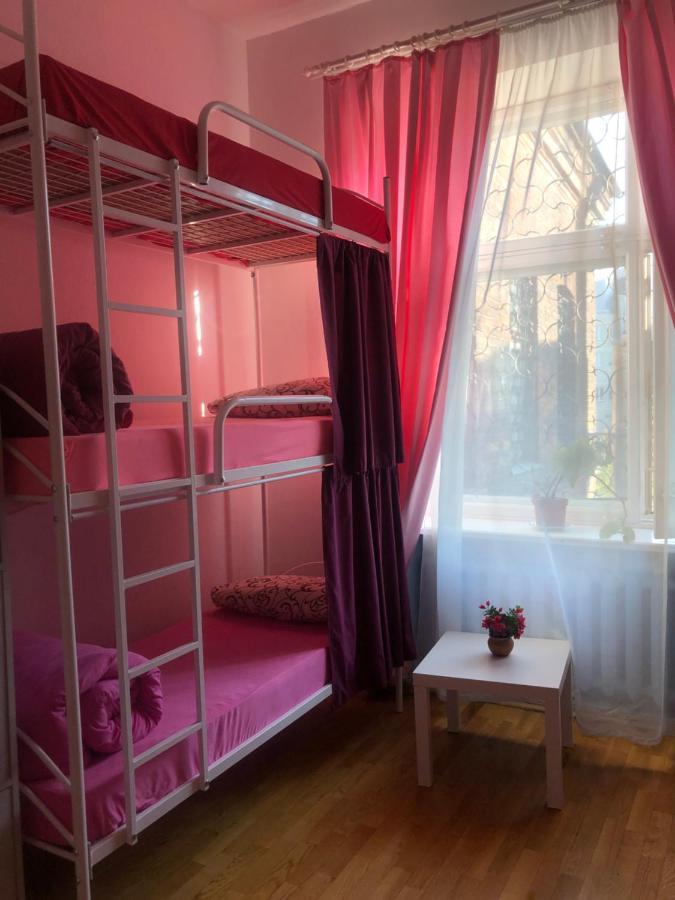 Pandeson Hostel Dnipro Bagian luar foto