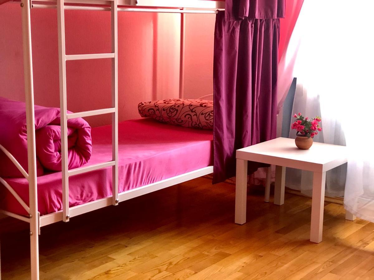 Pandeson Hostel Dnipro Bagian luar foto